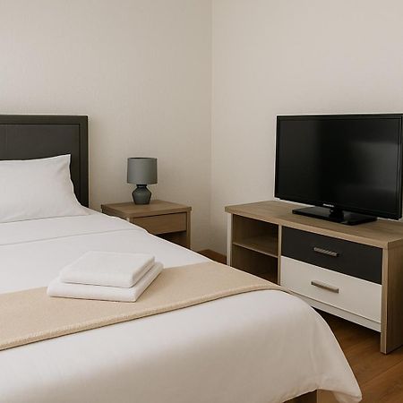 Apartment And Rooms D&J Žabljak エクステリア 写真